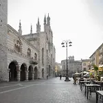 Apartamento Palazzo La Cortesella - Modern Design & Location Como