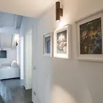 Palazzo La Cortesella - Modern Design & Location Apartamento *