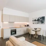 Palazzo La Cortesella - Modern Design & Location Apartamento