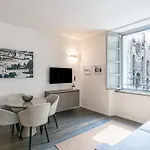 Palazzo La Cortesella - Modern Design & Location Apartamento