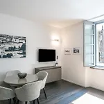 Palazzo La Cortesella - Modern Design & Location * Como