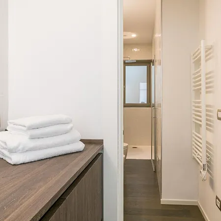 Apartmán Palazzo La Cortesella - Modern Design & Location