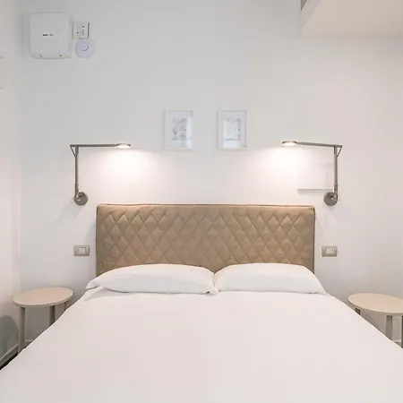 Palazzo La Cortesella - Modern Design & Location