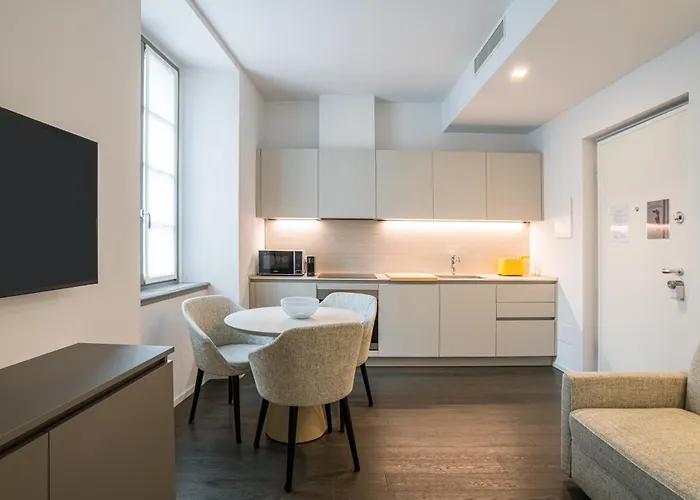 Palazzo La Cortesella - Modern Design & Location Apartament
