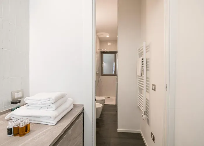 Palazzo La Cortesella - Modern Design & Location Apartament Como