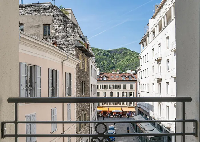 Apartament Palazzo La Cortesella - Modern Design & Location