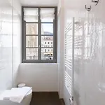 Palazzo La Cortesella - Modern Design & Location