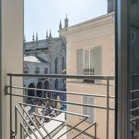 Palazzo La Cortesella - Modern Design & Location Apartment