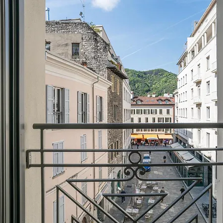 Palazzo La Cortesella - Modern Design & Location コモ