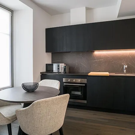 Palazzo La Cortesella - Modern Design & Location *