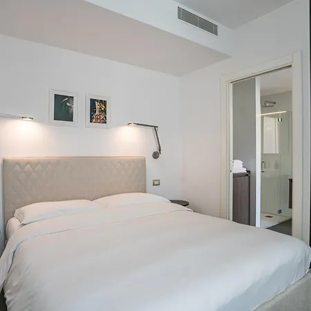 Palazzo La Cortesella - Modern Design & Location Como