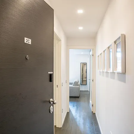 Palazzo La Cortesella - Modern Design & Location