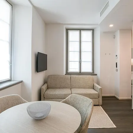 Palazzo La Cortesella - Modern Design & Location *