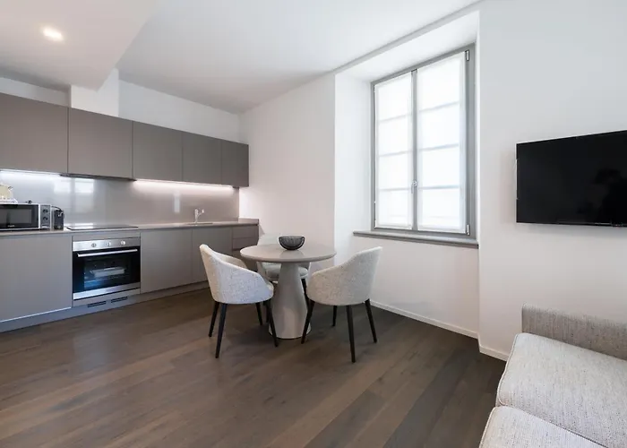 Palazzo La Cortesella - Modern Design & Location *