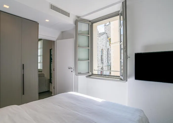 Palazzo La Cortesella - Modern Design & Location *