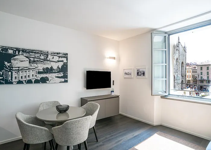 Palazzo La Cortesella - Modern Design & Location * Como