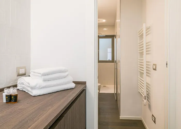 Daire Palazzo La Cortesella - Modern Design & Location