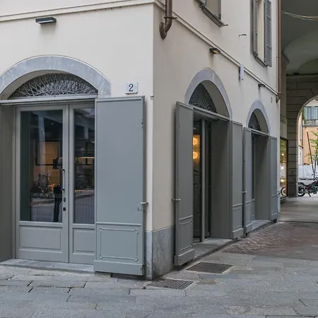 Palazzo La Cortesella - Modern Design & Location Apartment Como