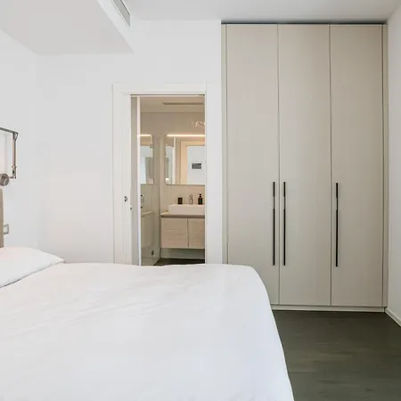 Apartment Palazzo La Cortesella - Modern Design & Location *
