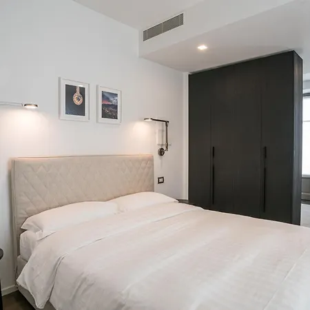 Palazzo La Cortesella - Modern Design & Location