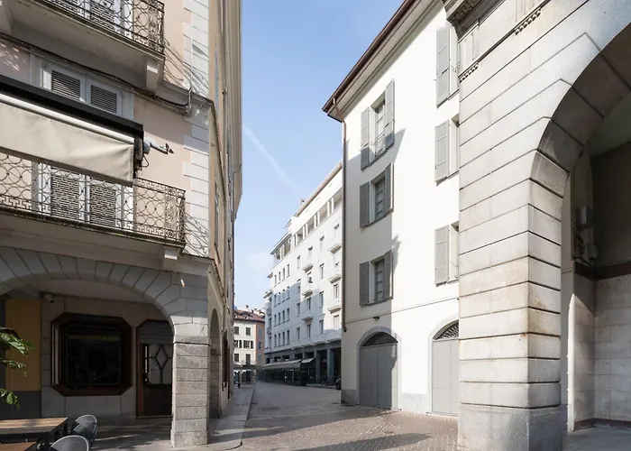 Palazzo La Cortesella - Modern Design & Location קומו