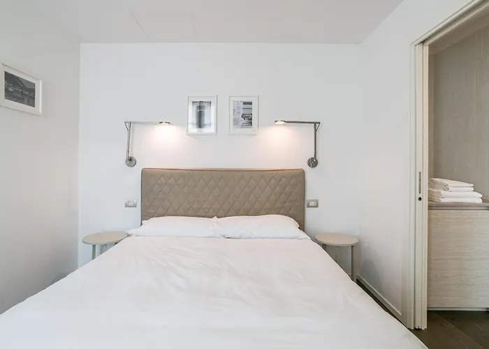 Palazzo La Cortesella - Modern Design & Location * קומו