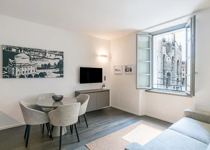 Palazzo La Cortesella - Modern Design & Location דירה