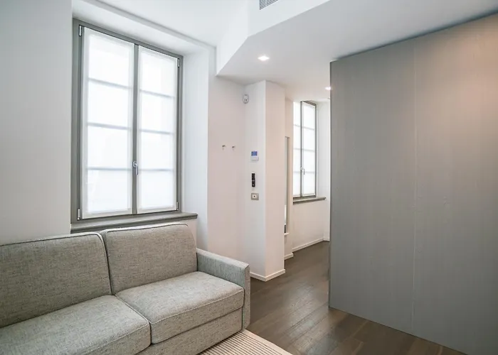 Palazzo La Cortesella - Modern Design & Location *