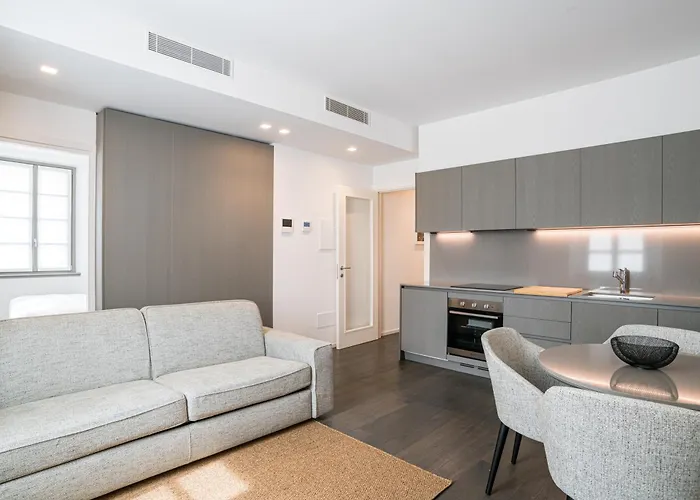 Palazzo La Cortesella - Modern Design & Location קומו