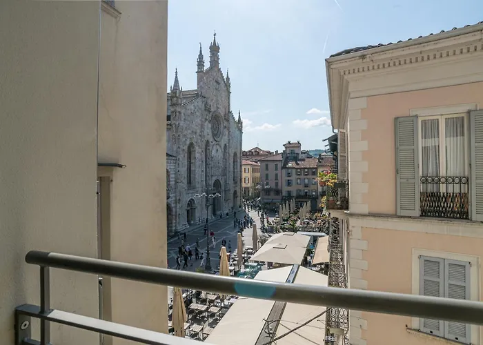 Palazzo La Cortesella - Modern Design & Location דירה