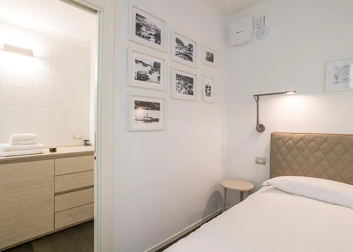 Palazzo La Cortesella - Modern Design & Location * קומו