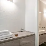 شقة Palazzo La Cortesella - Modern Design & Location كومو