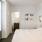 شقة Palazzo La Cortesella - Modern Design & Location كومو