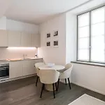 Palazzo La Cortesella - Modern Design & Location كومو
