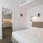 Palazzo La Cortesella - Modern Design & Location كومو