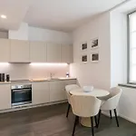 Palazzo La Cortesella - Modern Design & Location كومو