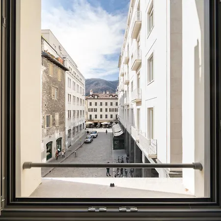 Palazzo La Cortesella - Modern Design & Location Appartamento *