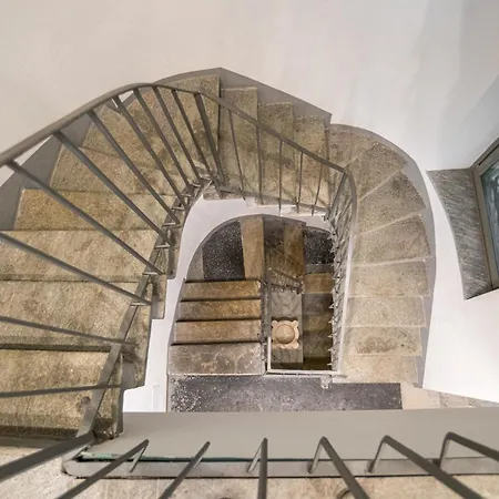 Appartamento Palazzo La Cortesella - Modern Design & Location *